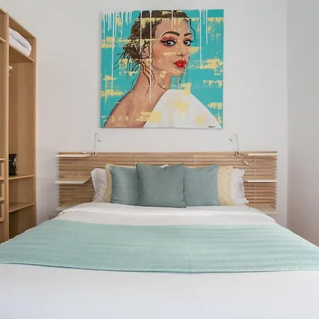 Frezza House Center *