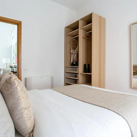 Frezza House Center *