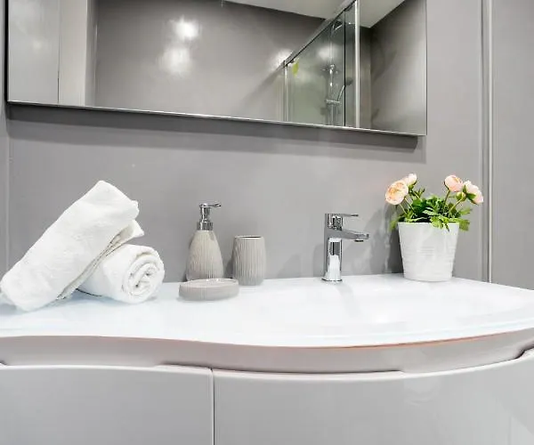 Frezza House Center * Rome