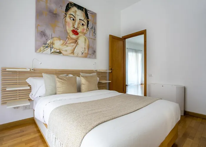 아파트 Frezza House Center