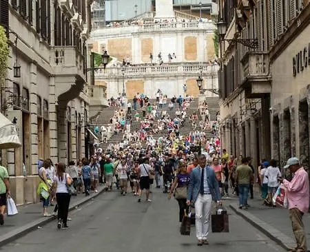 Frezza House Center *