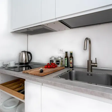 Frezza House Center * רומא